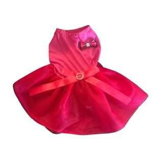 Frilly dog dress. Size small